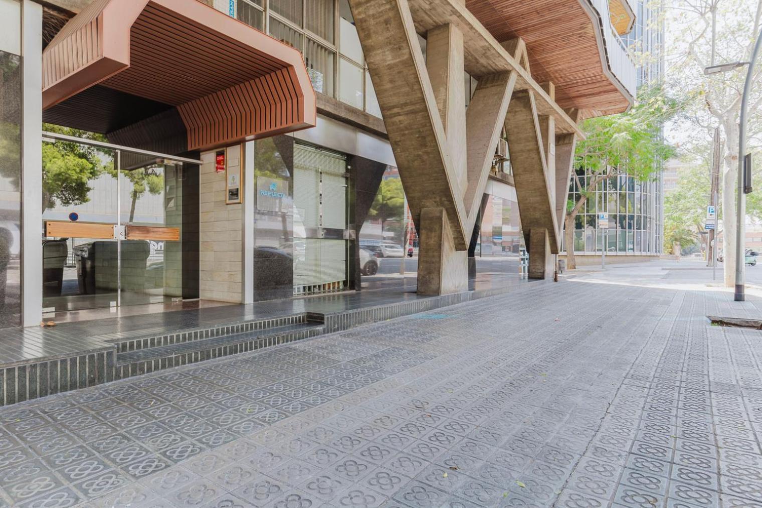Blueground Les Corts Balcony Ac Wd Bcn-157 Appartement Barcelone